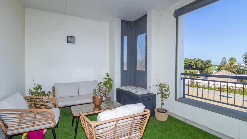 2 Bedroom Property for Sale in De Zicht Estate Western Cape